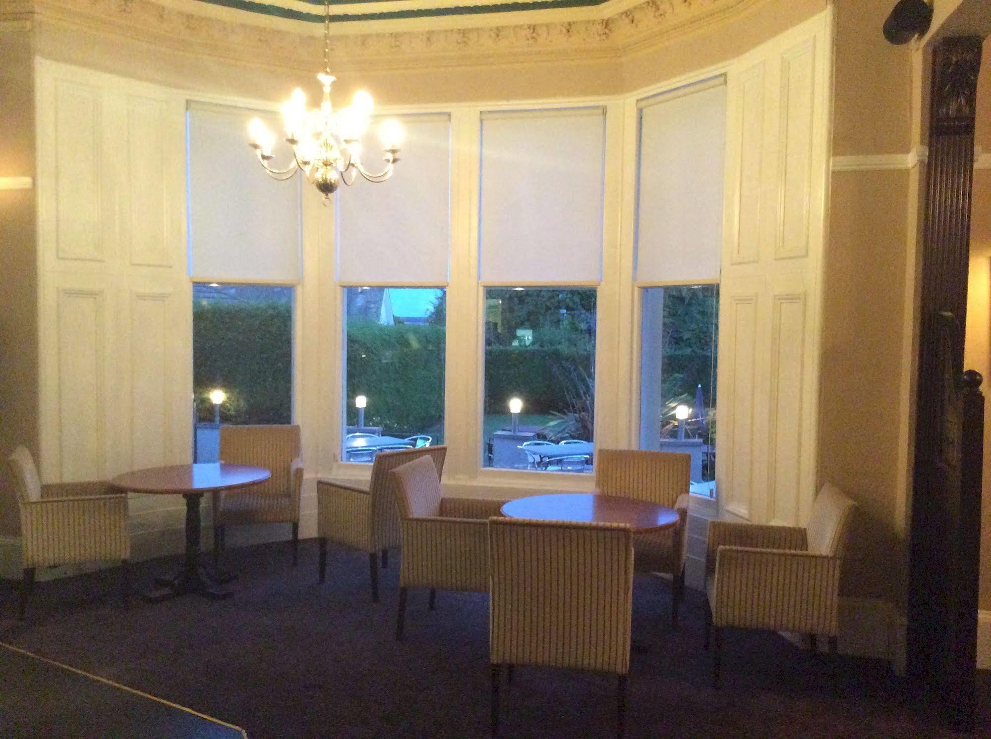 Taychreggan Hotel Dundee Buitenkant foto